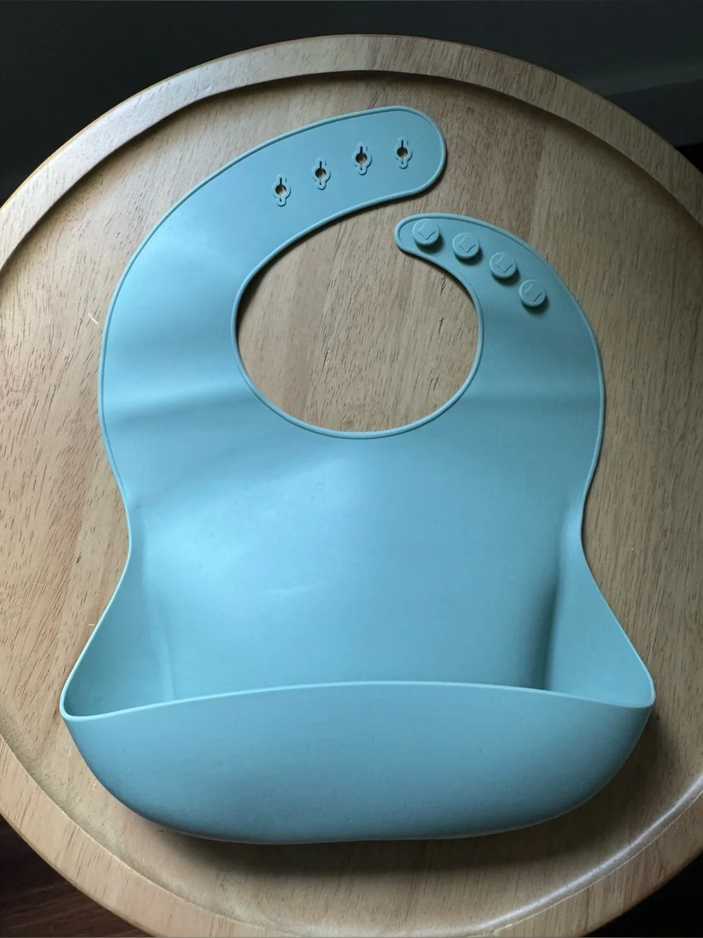 Mushie Silicone Bib (Cambridge Blue)